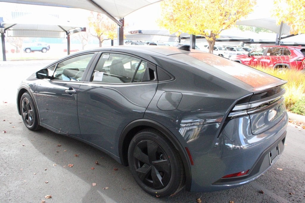 2026 Toyota Prius Plug-In Hybrid SE