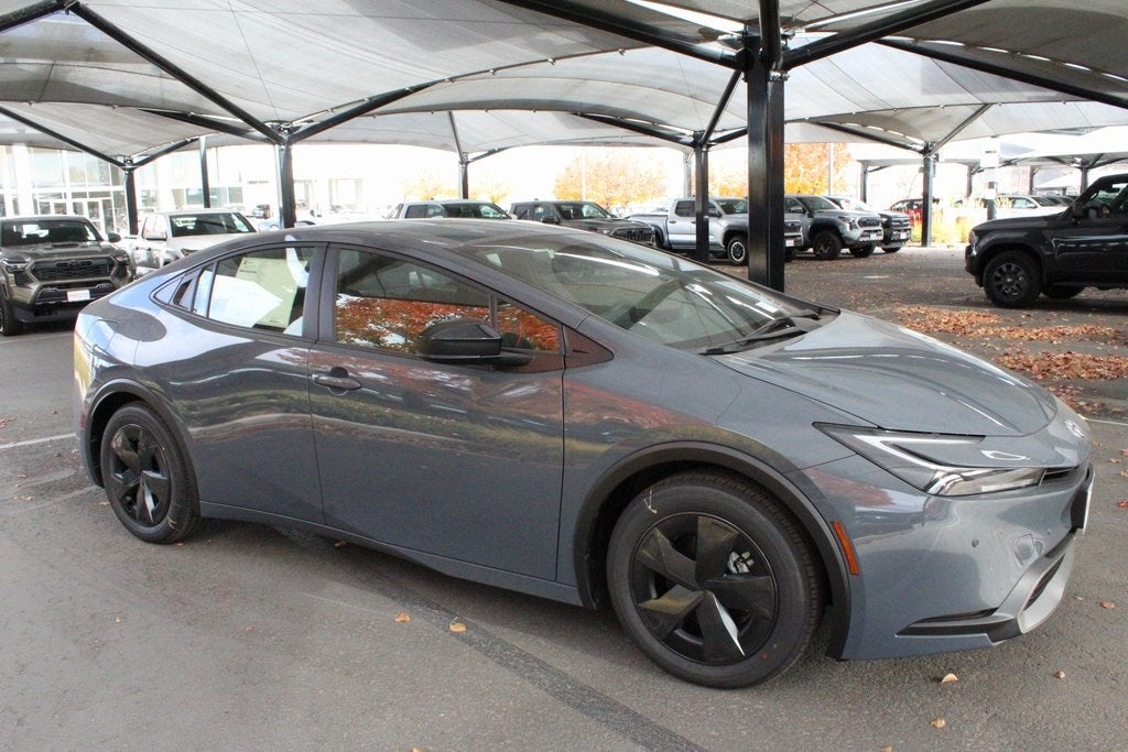 2026 Toyota Prius Plug-In Hybrid SE