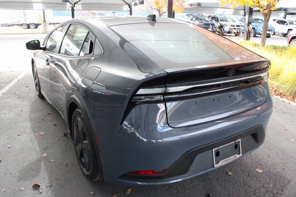 2026 Toyota Prius Plug-In Hybrid SE