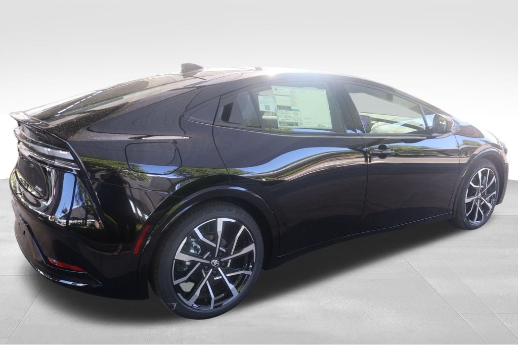 2027 Toyota Prius Plug-In Hybrid XSE