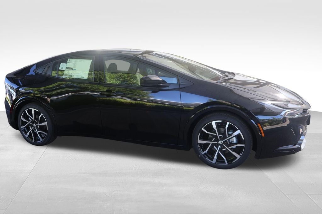 2027 Toyota Prius Plug-In Hybrid XSE