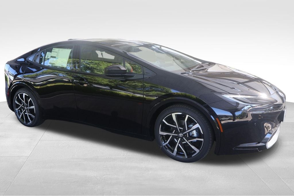 2027 Toyota Prius Plug-In Hybrid XSE