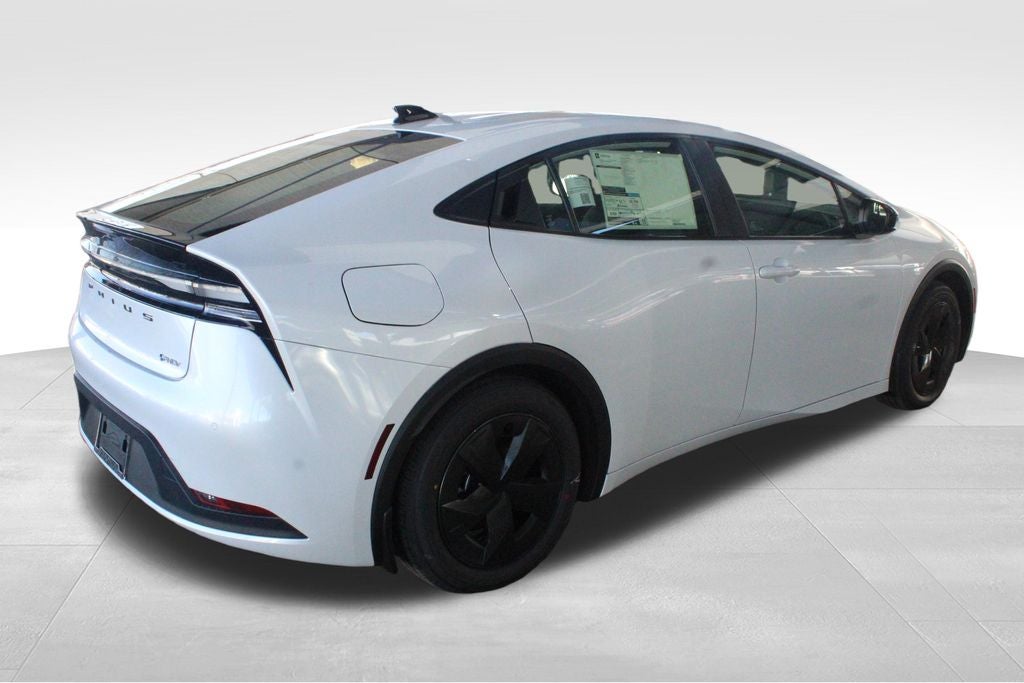 2026 Toyota Prius Plug-In Hybrid SE