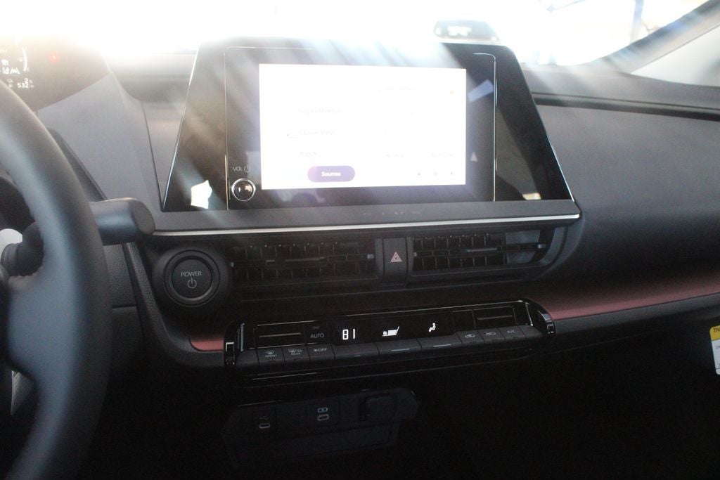 2026 Toyota Prius Plug-In Hybrid SE