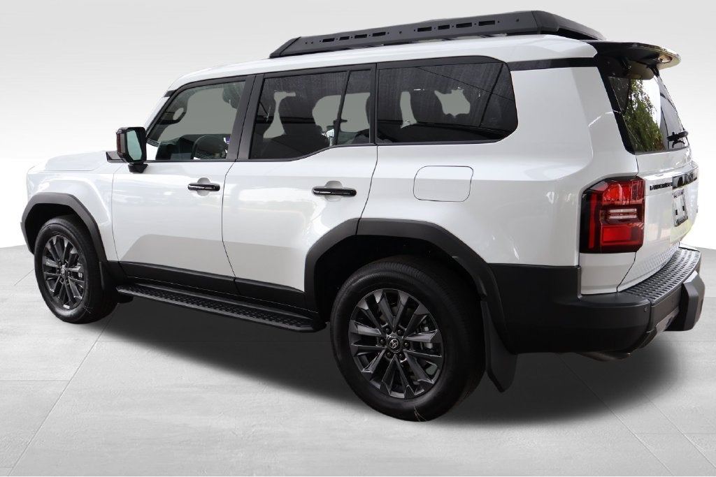 2027 Toyota Land Cruiser Base
