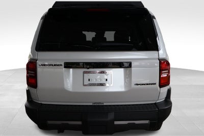 2027 Toyota Land Cruiser Base
