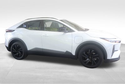 2026 Toyota C-HR SE