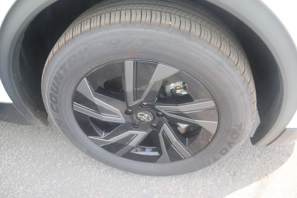 2026 Toyota C-HR SE