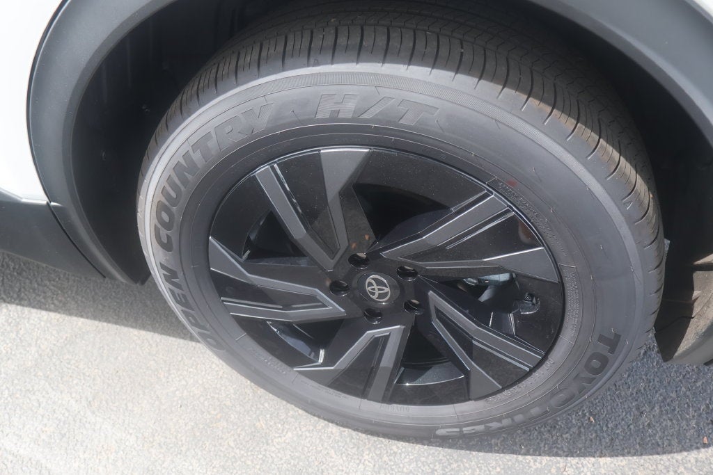2026 Toyota C-HR SE
