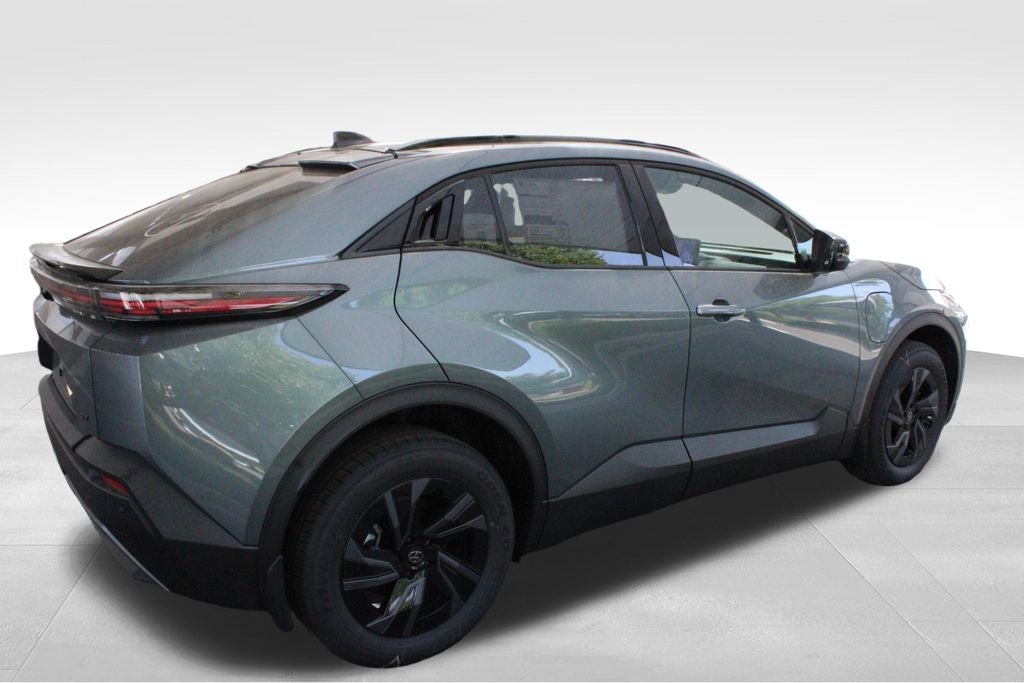 2026 Toyota C-HR SE