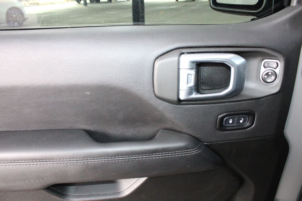 2022 Jeep Wrangler Sahara Altitude