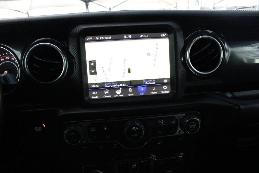 2022 Jeep Wrangler Sahara Altitude