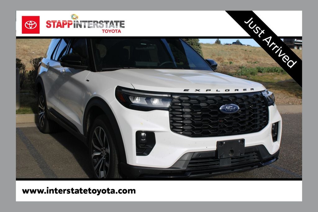 2025 Ford Explorer ST-Line