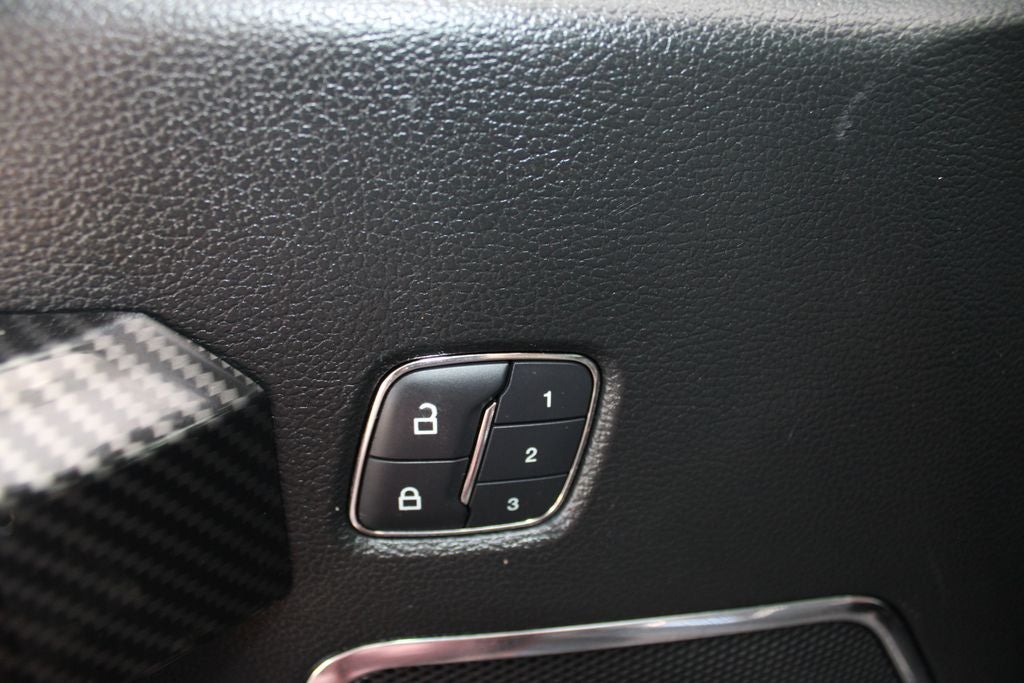 2015 Ford F-150 Platinum - Photo 24