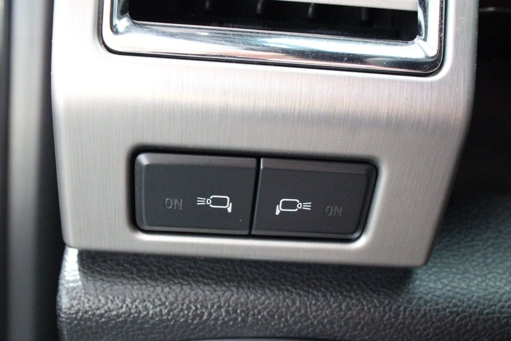 2015 Ford F-150 Platinum - Photo 29
