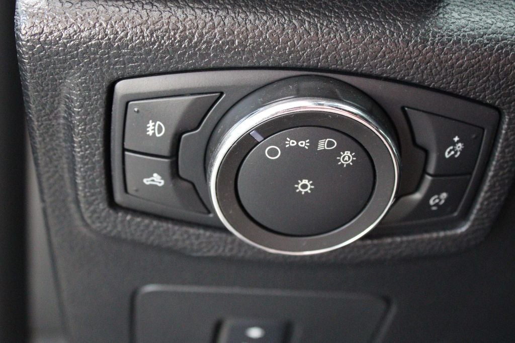 2015 Ford F-150 Platinum - Photo 30