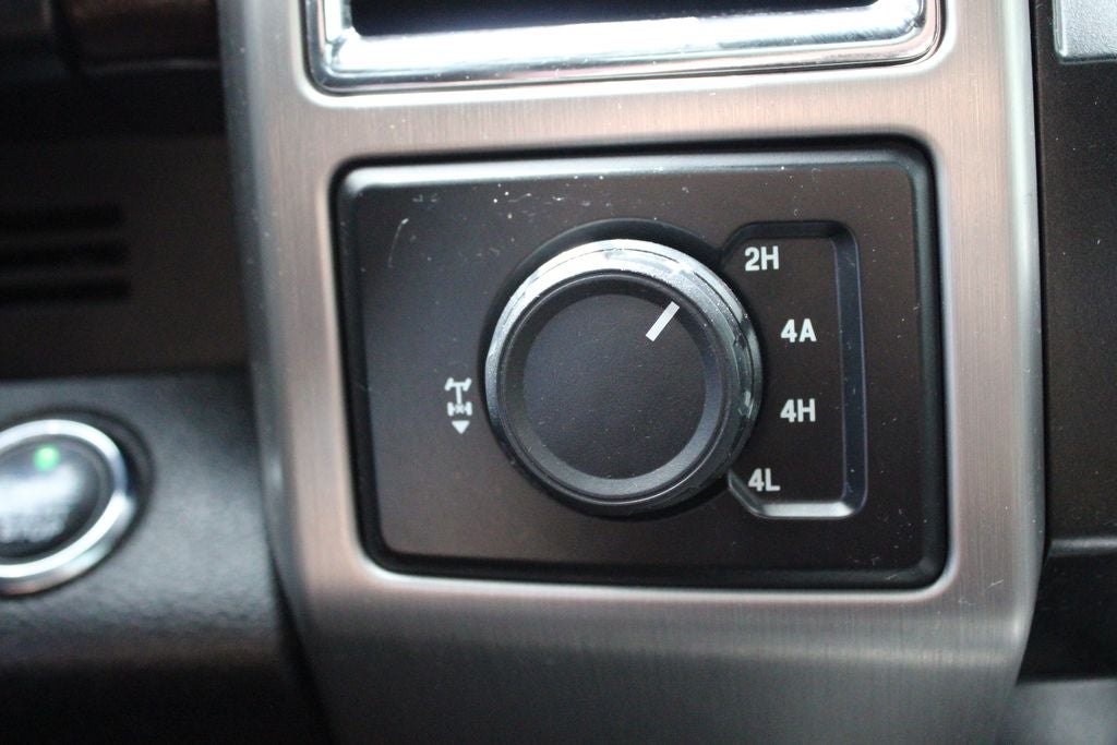 2015 Ford F-150 Platinum - Photo 42
