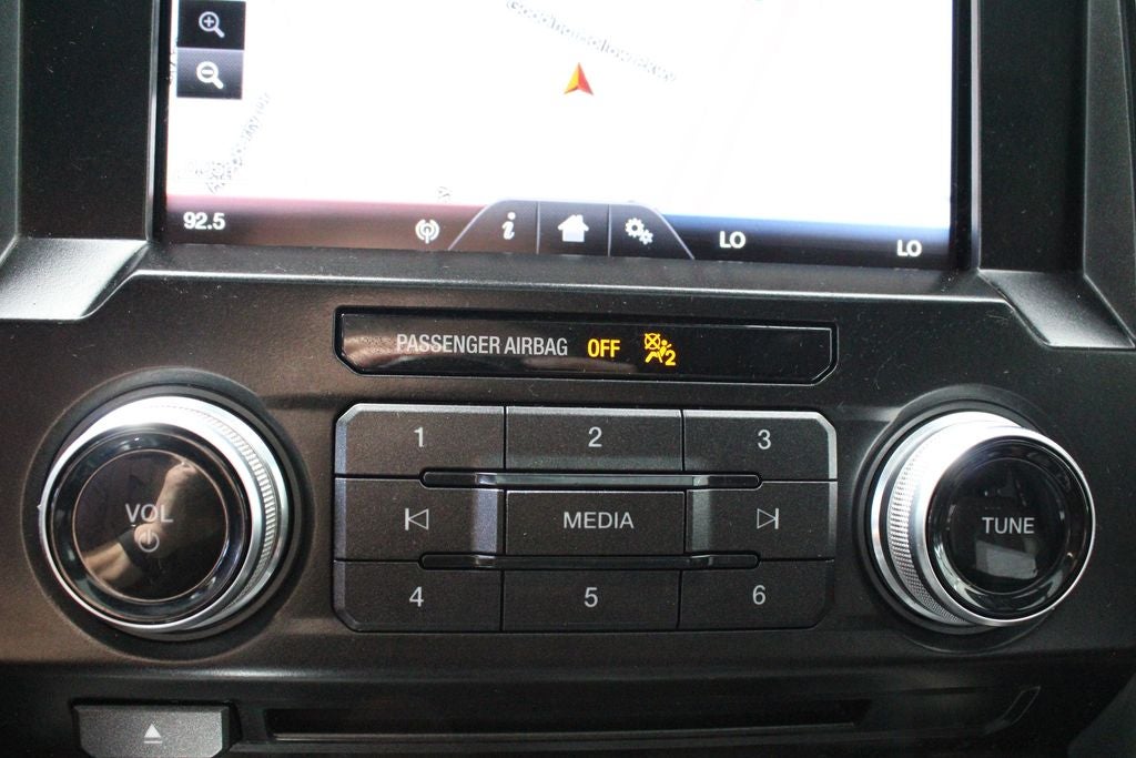 2015 Ford F-150 Platinum - Photo 44