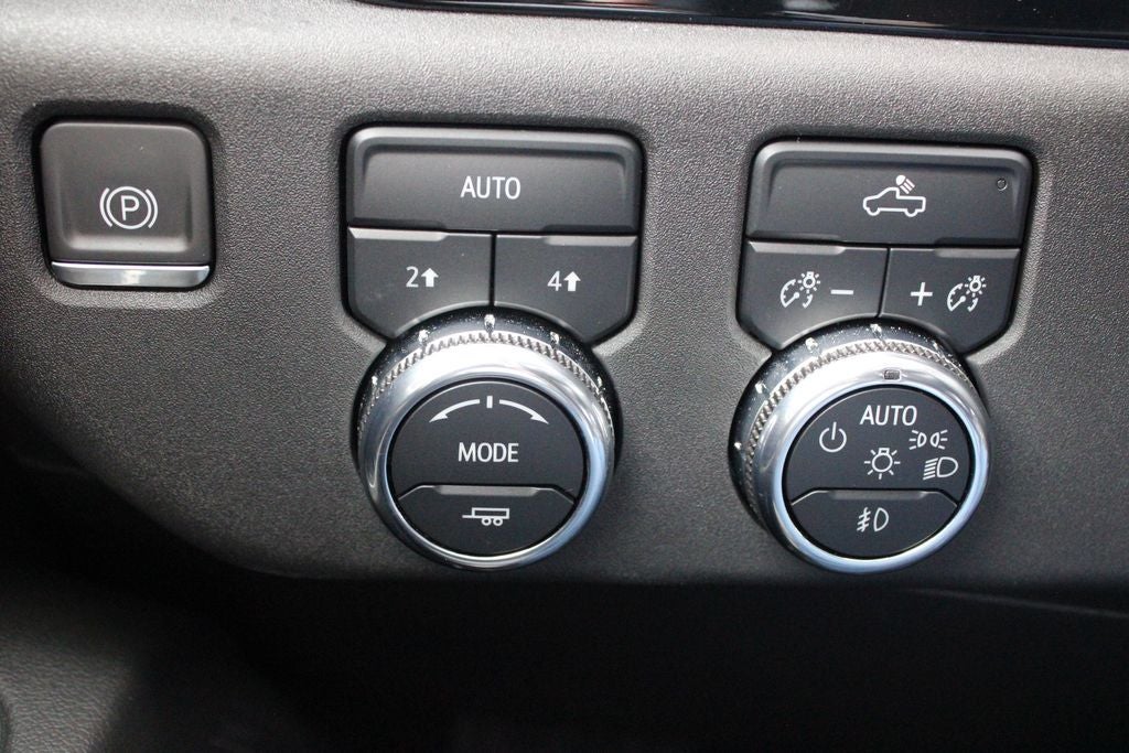 2023 GMC Sierra Elevation