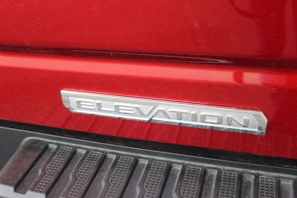 2023 GMC Sierra Elevation