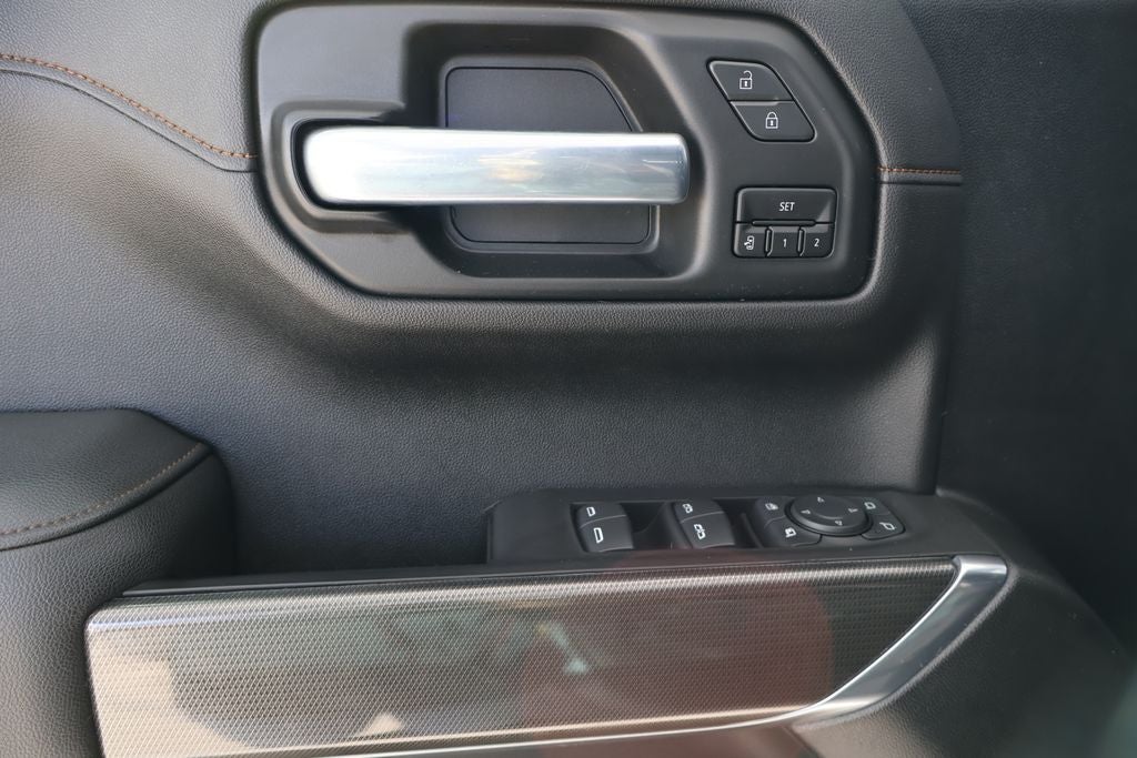 2021 GMC Sierra AT4