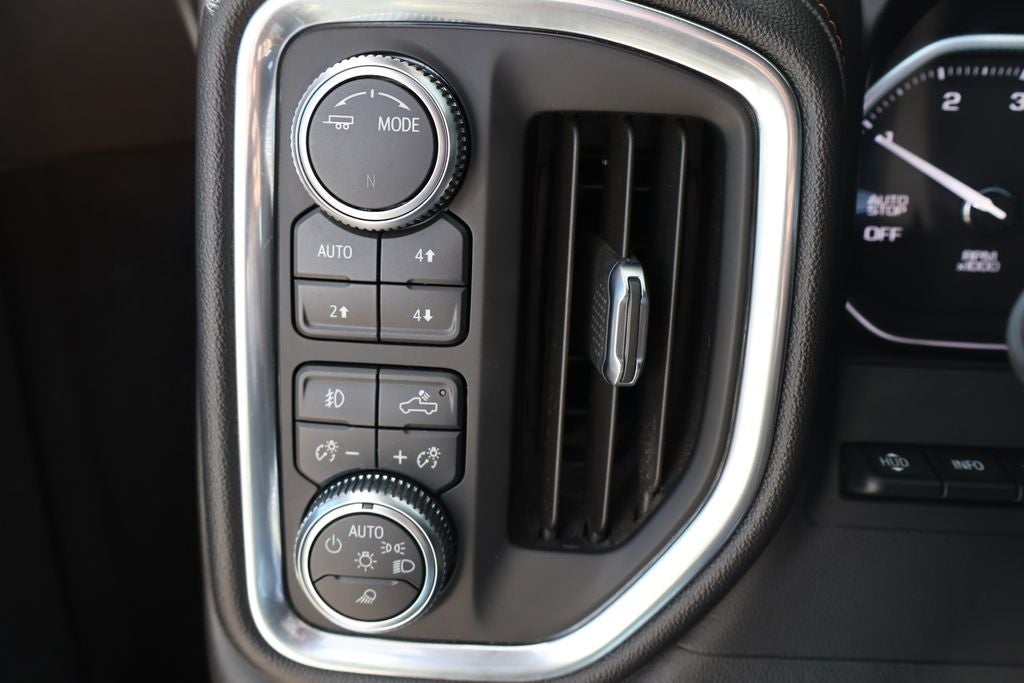 2021 GMC Sierra AT4