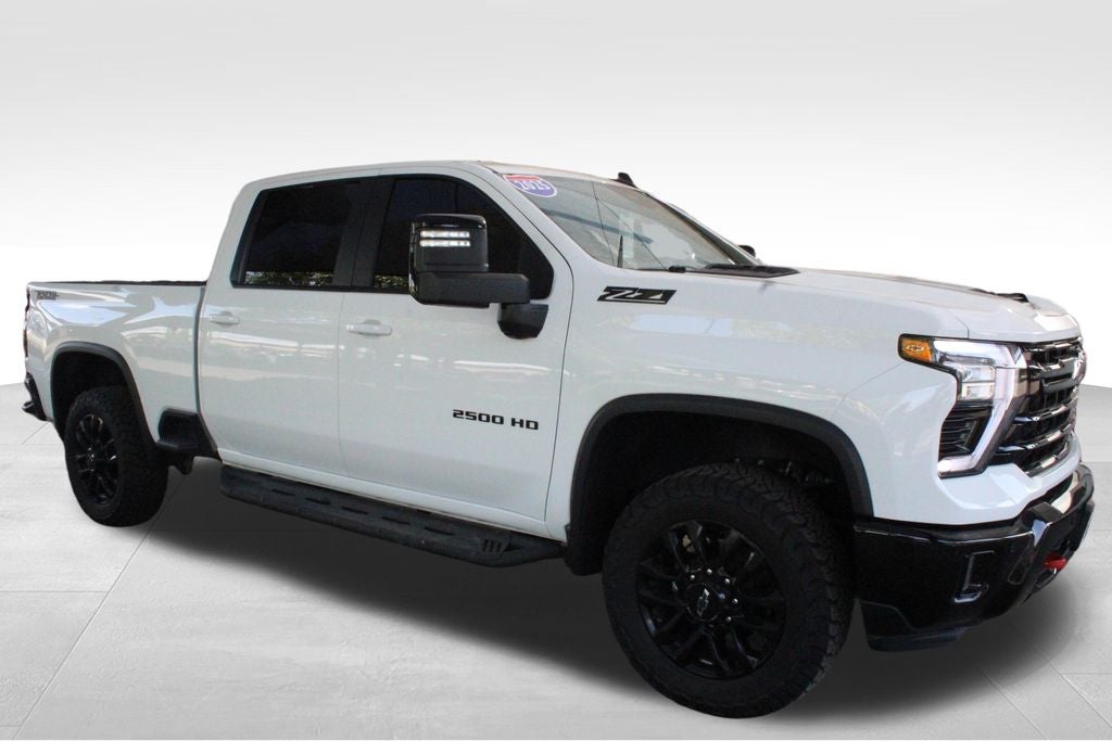 2025 Chevrolet Silverado HD LT