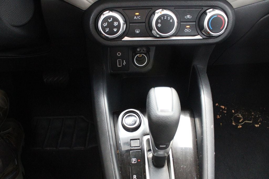 2021 Nissan Versa 1.6 SV