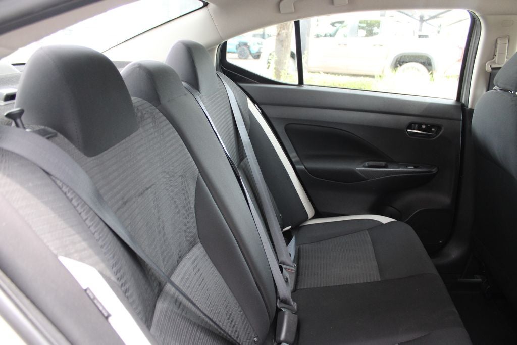 2021 Nissan Versa 1.6 SV