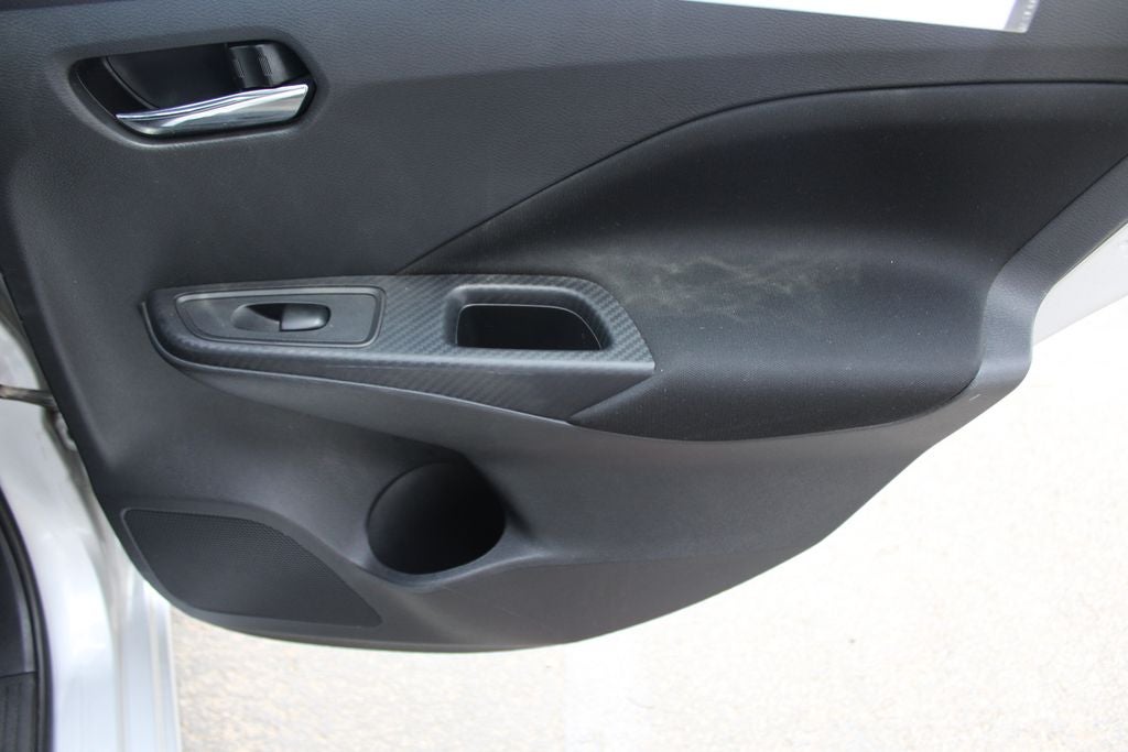2021 Nissan Versa 1.6 SV
