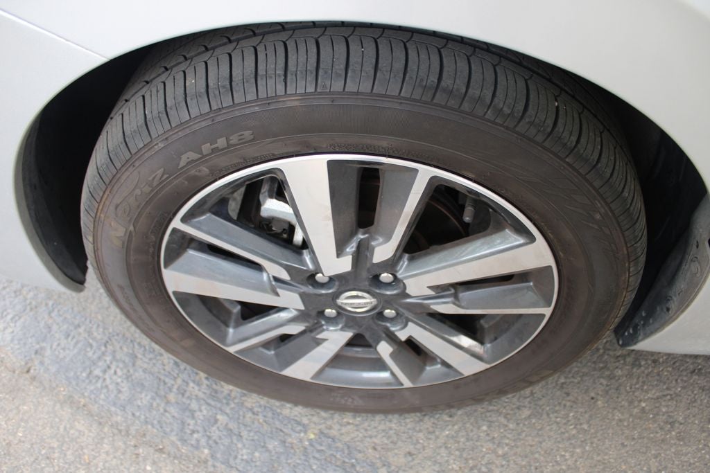 2021 Nissan Versa 1.6 SV