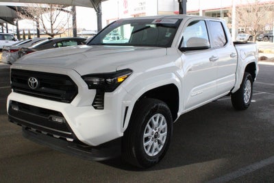 2025 Toyota TACOMA SR5 SR5