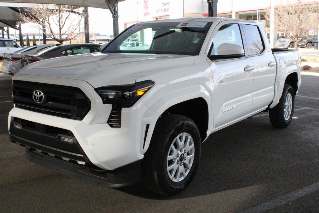 2025 Toyota TACOMA SR5 SR5