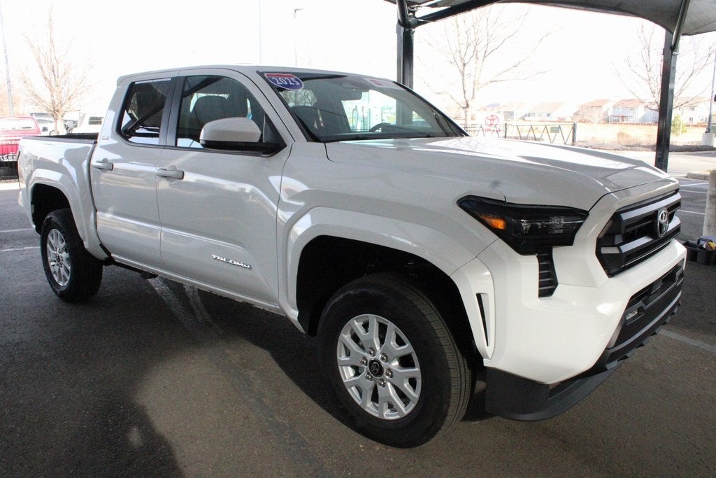 2025 Toyota TACOMA SR5 SR5