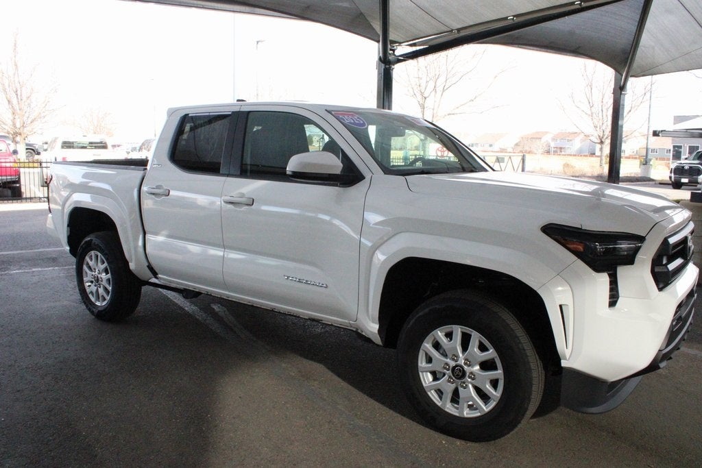 2025 Toyota TACOMA SR5 SR5