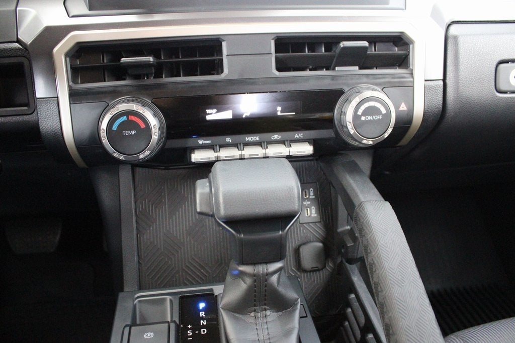 2025 Toyota TACOMA SR5 SR5