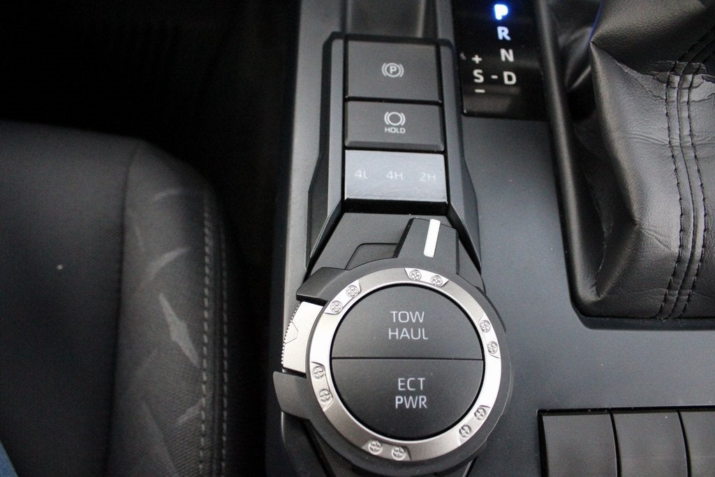 2025 Toyota TACOMA SR5 SR5