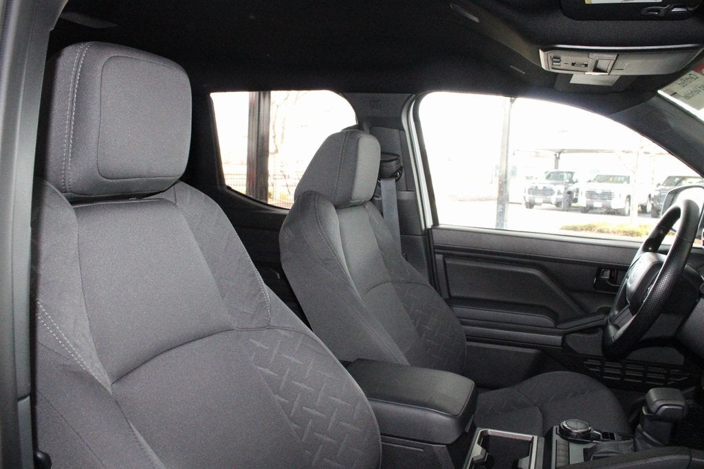 2025 Toyota TACOMA SR5 SR5