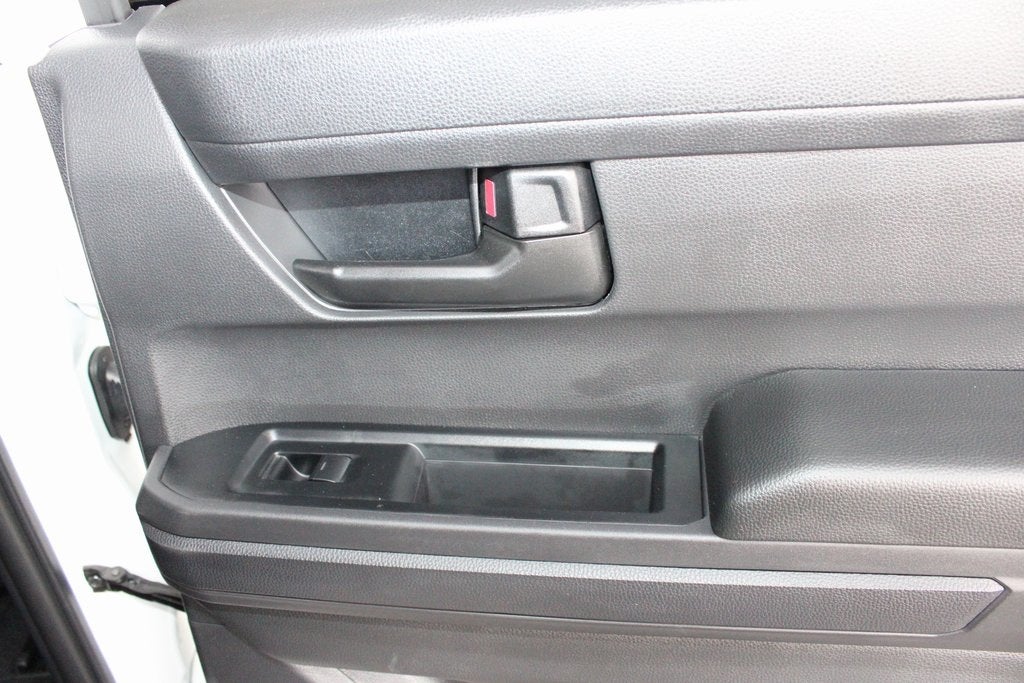 2025 Toyota TACOMA SR5 SR5