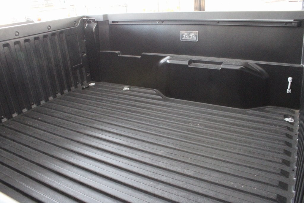 2025 Toyota TACOMA SR5 SR5