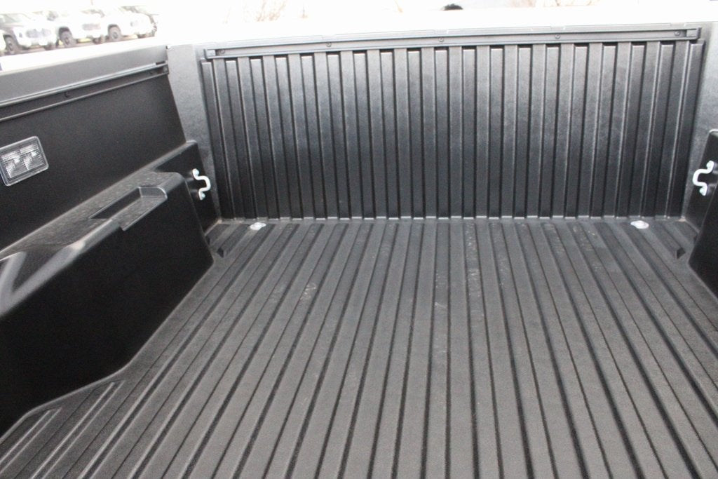 2025 Toyota TACOMA SR5 SR5