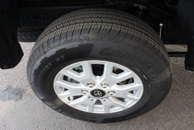 2025 Toyota TACOMA SR5 SR5