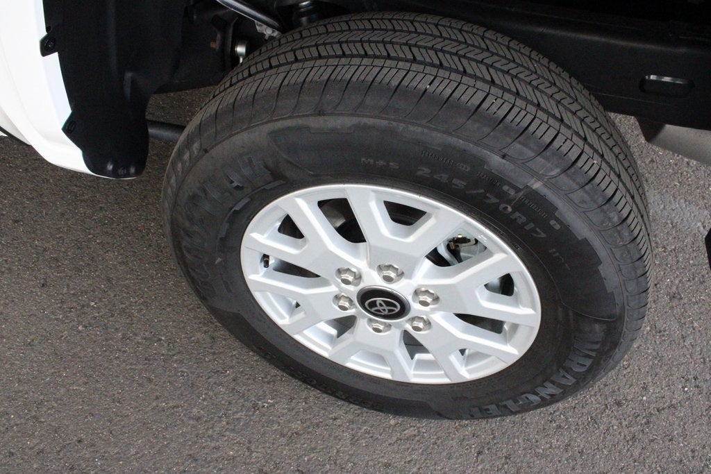 2025 Toyota TACOMA SR5 SR5