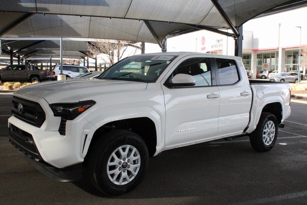 2025 Toyota TACOMA SR5 SR5