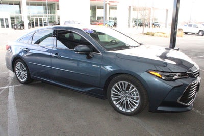 2019 Toyota AVALON HYBRID Limited