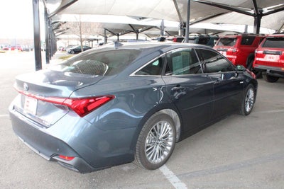 2019 Toyota AVALON HYBRID Limited