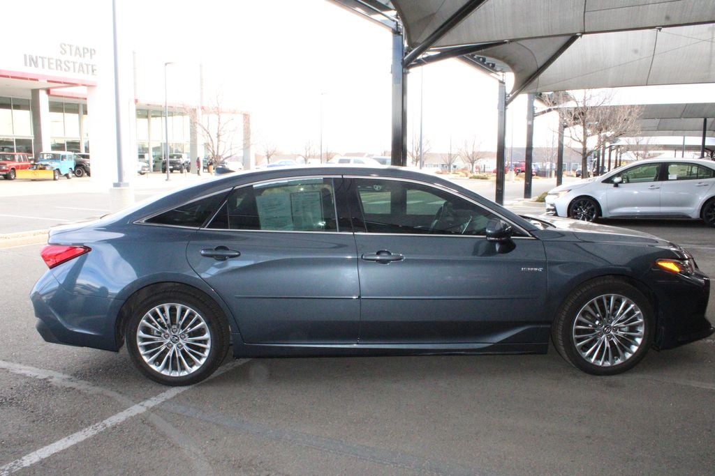 2019 Toyota AVALON HYBRID Limited