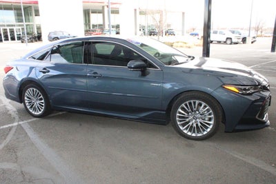 2019 Toyota AVALON HYBRID Limited