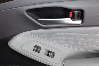 2019 Toyota AVALON HYBRID Limited