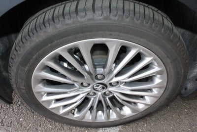 2019 Toyota AVALON HYBRID Limited